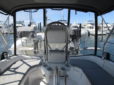 Hunter 36 image