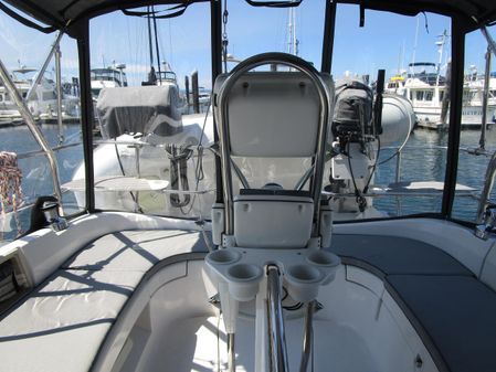 Hunter 36 image