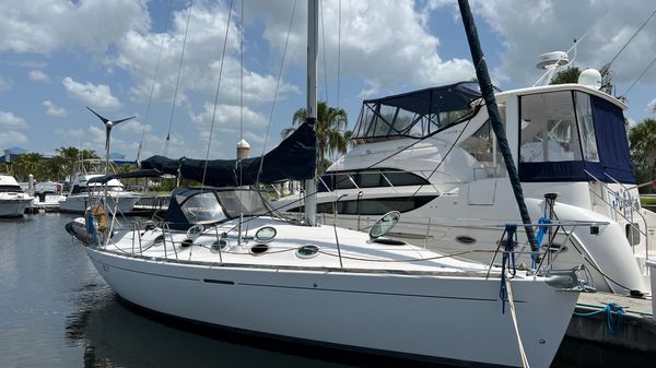 Beneteau First 35.7