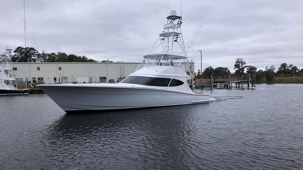 Hatteras GT59