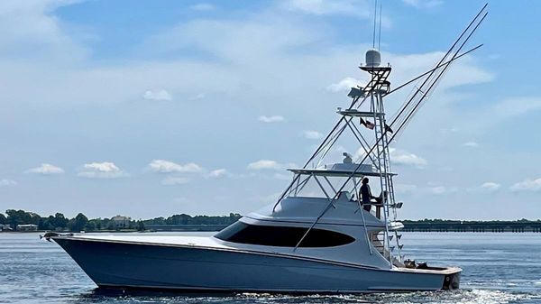 Hatteras GT59