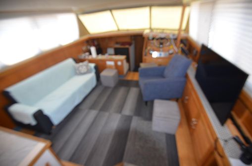Silverton 40 Aft Cabin image