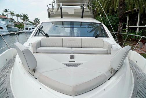 Sea Ray L550 Fly image