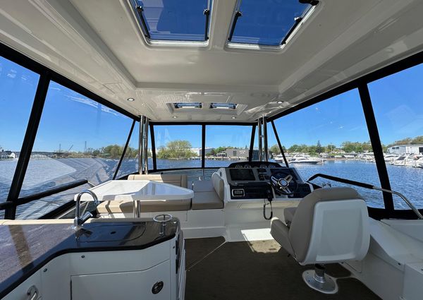 Sea Ray 510 Fly image