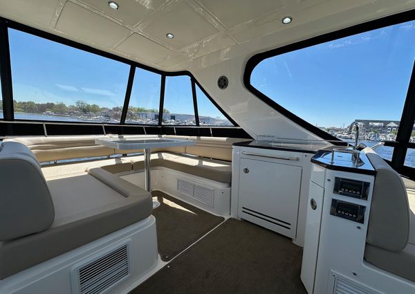 Sea Ray 510 Fly image