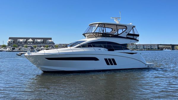 Sea Ray 510 Fly