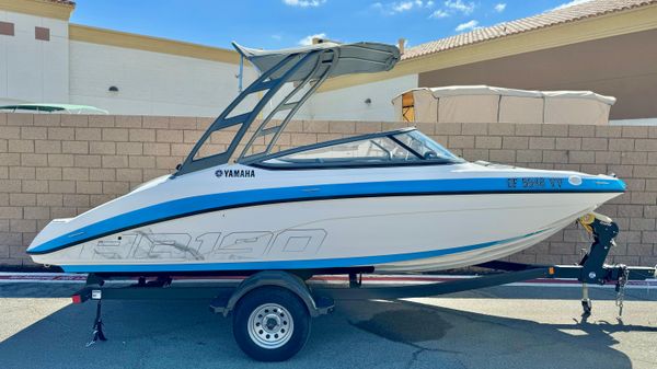 Yamaha Boats AR190