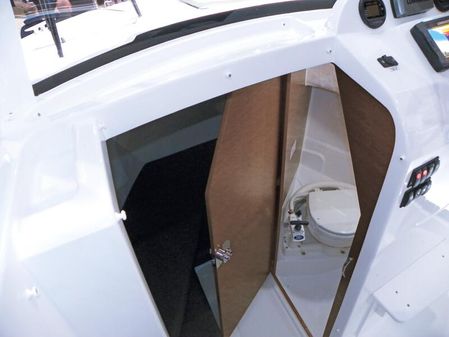 Jeanneau NC 695 Sport S2 image