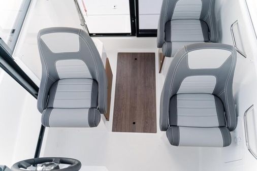 Jeanneau NC 695 Sport S2 image