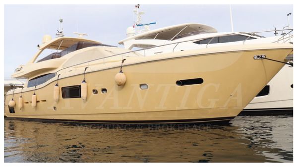 Ferretti Yachts Altura 840 image