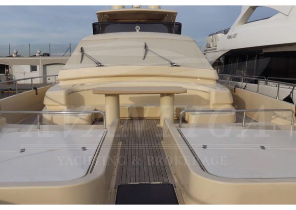 Ferretti Yachts Altura 840 image