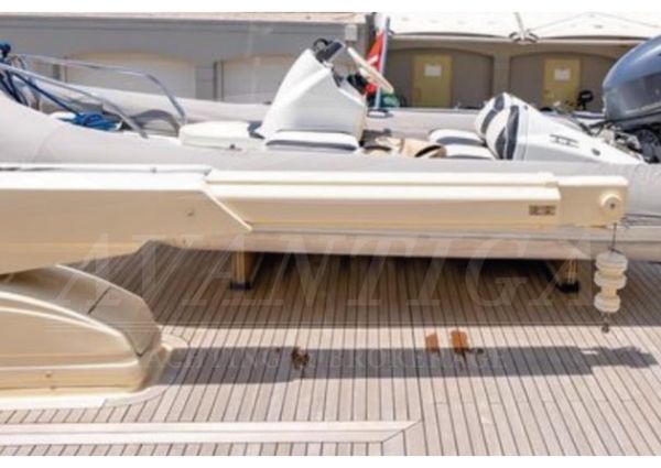 Ferretti Yachts Altura 840 image