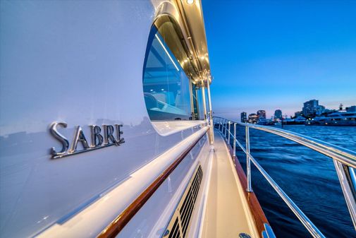 Sabre 58 Salon Express image