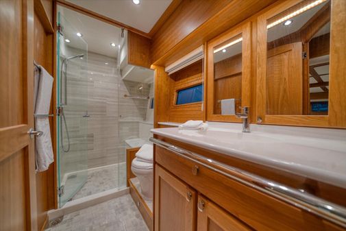Sabre 58 Salon Express image
