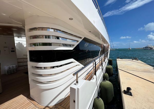 Gulf Craft Majesty 100 image