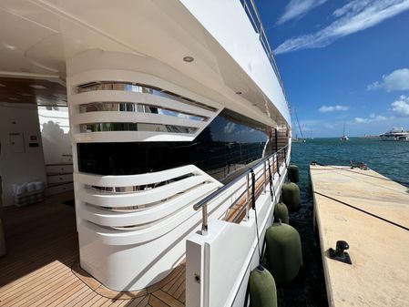 Gulf Craft Majesty 100 image