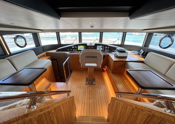 Gulf Craft Majesty 100 image