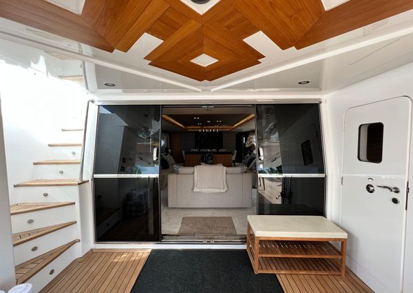 Gulf Craft Majesty 100 image