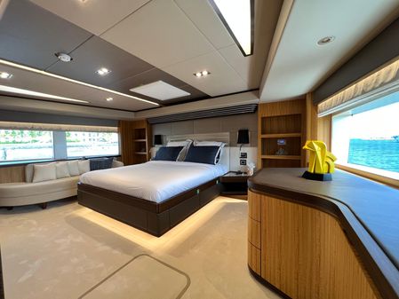 Gulf Craft Majesty 100 image