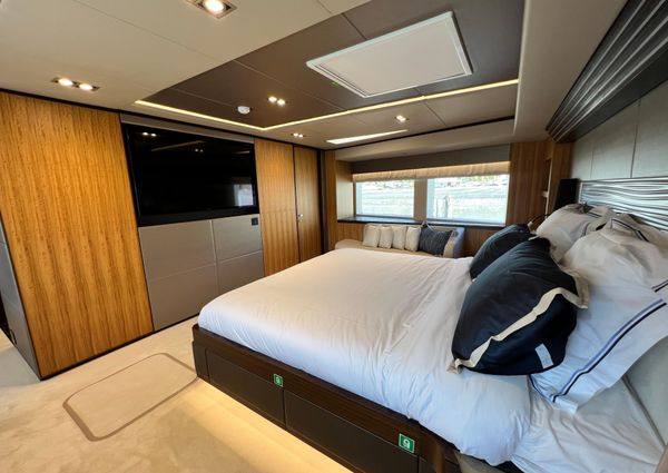 Gulf Craft Majesty 100 image