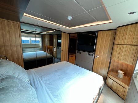 Gulf Craft Majesty 100 image