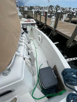Mainship 430 Trawler image