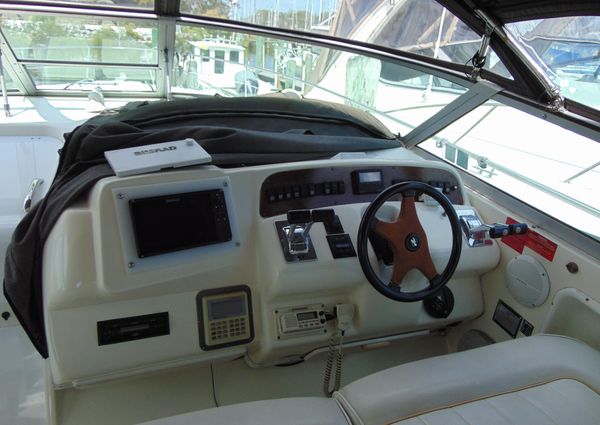 Sea Ray 370 Sundancer image