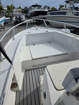 Mako 171 Center Console image