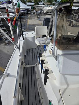 Mako 171 Center Console image