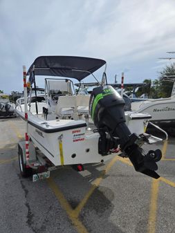 Mako 171 Center Console image