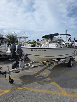 Mako 171 Center Console image