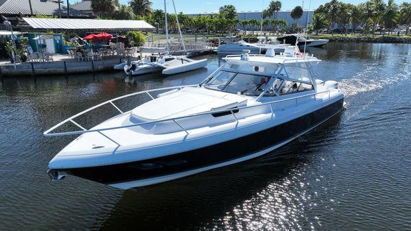 Intrepid 430-SPORT-YACHT image