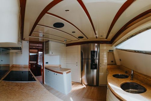 Ferretti Yachts 881 image