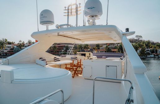 Ferretti Yachts 881 image