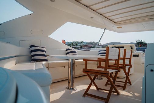 Ferretti Yachts 881 image