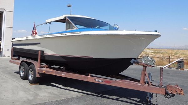 Century Coronado 22'