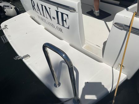 Bayliner 3988 Command Bridge Motoryacht image