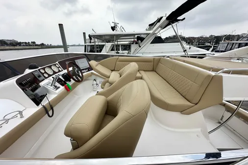 Regal 4080 Sportyacht image