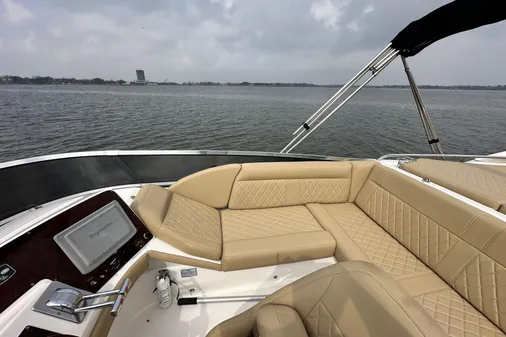 Regal 4080 Sportyacht image