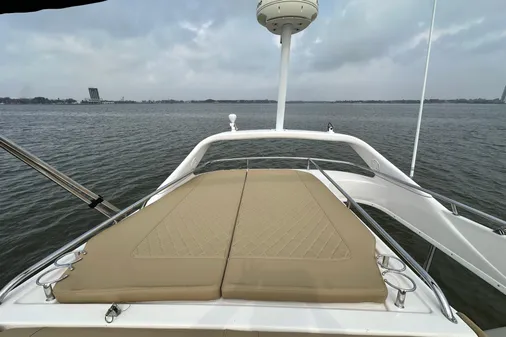 Regal 4080 Sportyacht image