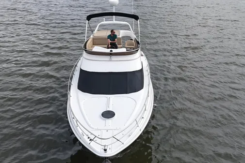 Regal 4080 Sportyacht image