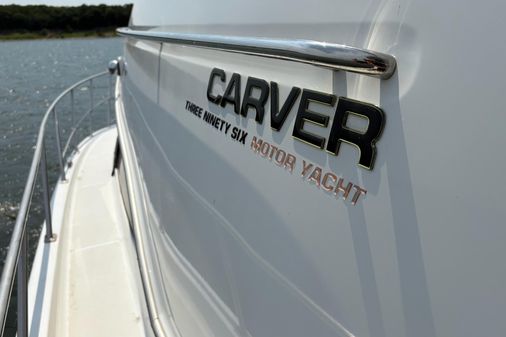 Carver 396 Motor Yacht image