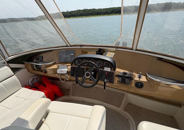Carver 396 Motor Yacht image