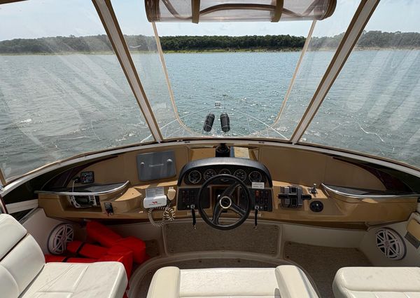 Carver 396 Motor Yacht image