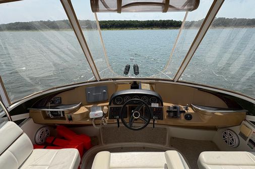 Carver 396 Motor Yacht image