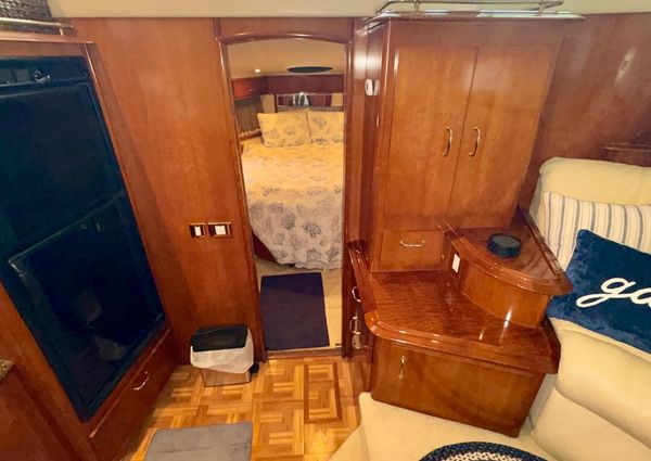 Carver 396 Motor Yacht image