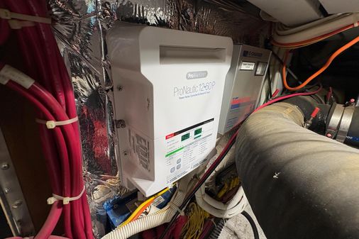 Carver 396 Motor Yacht image