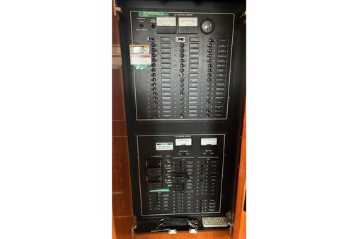 Carver 396 Motor Yacht image