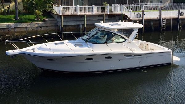 Tiara 3200 Open
