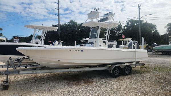 Robalo 246 Cayman SD